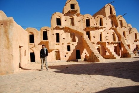 Visitar lugares sacados de una pelicula. Tattaouine, en Tunez, donde se filmo parte de Star Wars.
