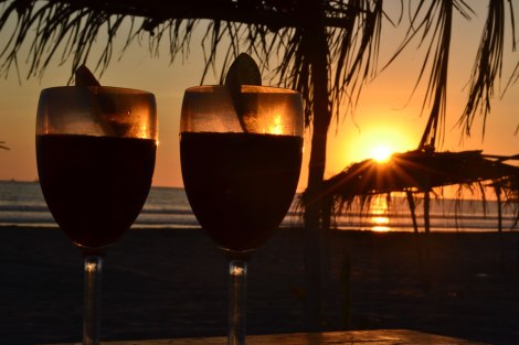 Tintito de verano, que finalmente disfrutamos adentro de la camper...