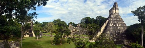 Plaza principal - Tikal