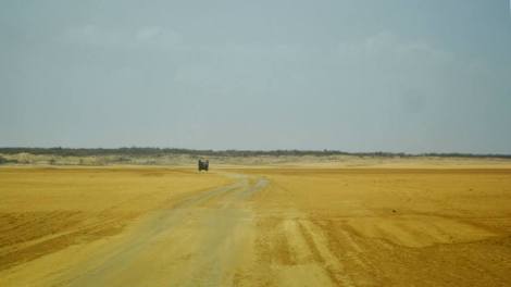 Intentamos seguir a la camio de adelante!